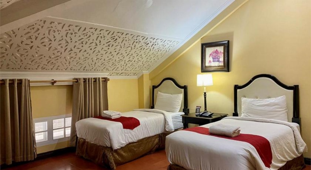 White Knight Hotel Intramuros